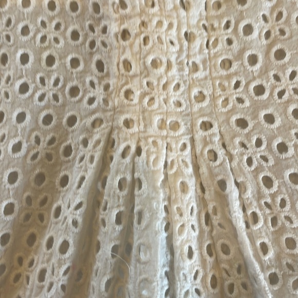 Girls size 7 fully lined, button down back sleeveless shirt - Picture 3 of 5